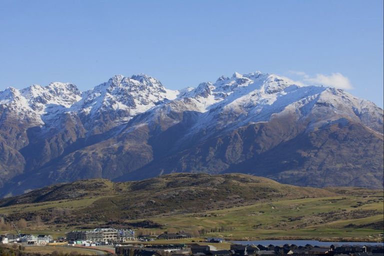 Photo of property in 42 Orford Drive, Jacks Point, Queenstown, 9371