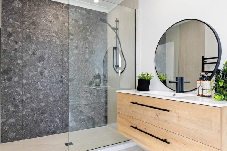 Photo of property in 4 Roys Street, Marshland, Christchurch, 8083