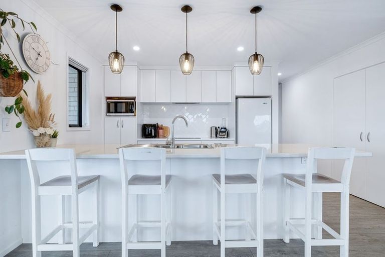 Photo of property in 19 Skiffington Road, Pokeno, 2402