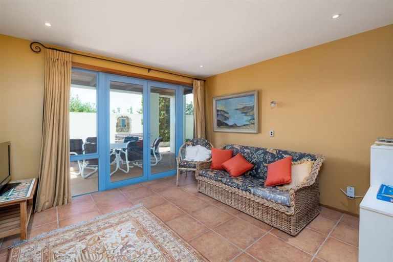 Photo of property in 185a Hackthorne Road, Cashmere, Christchurch, 8022