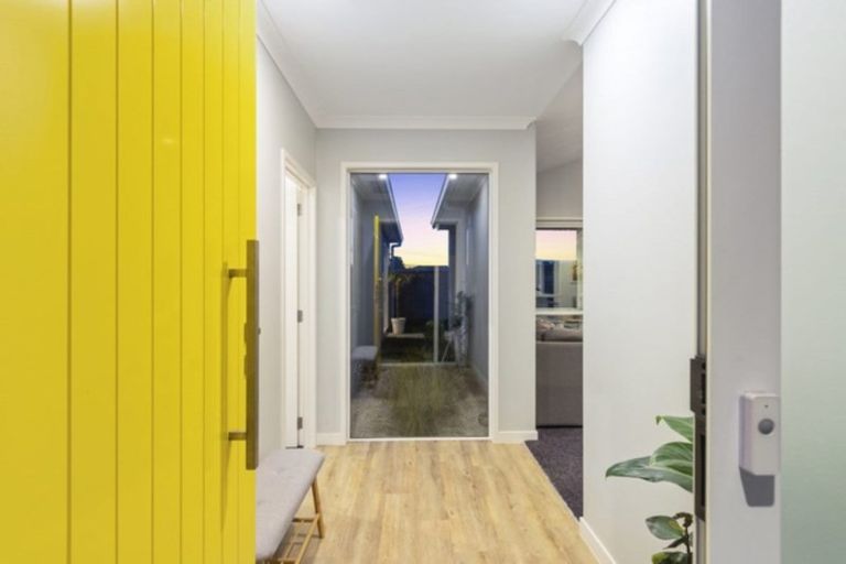 Photo of property in 124 Coast Boulevard, Papamoa Beach, Papamoa, 3118