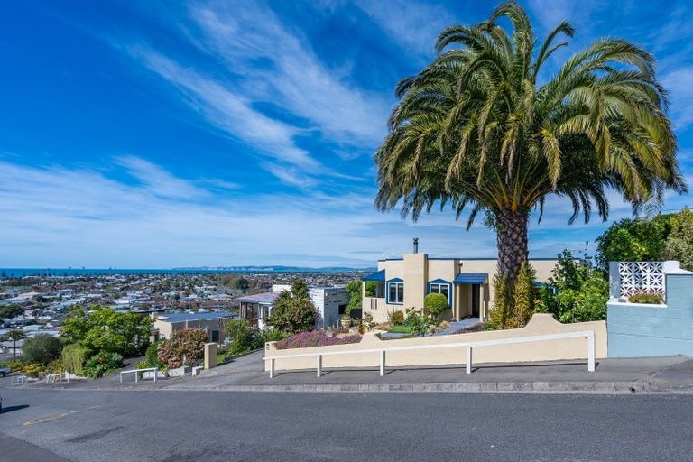 Photo of property in 20 Havelock Road, Hospital Hill, Napier, 4110
