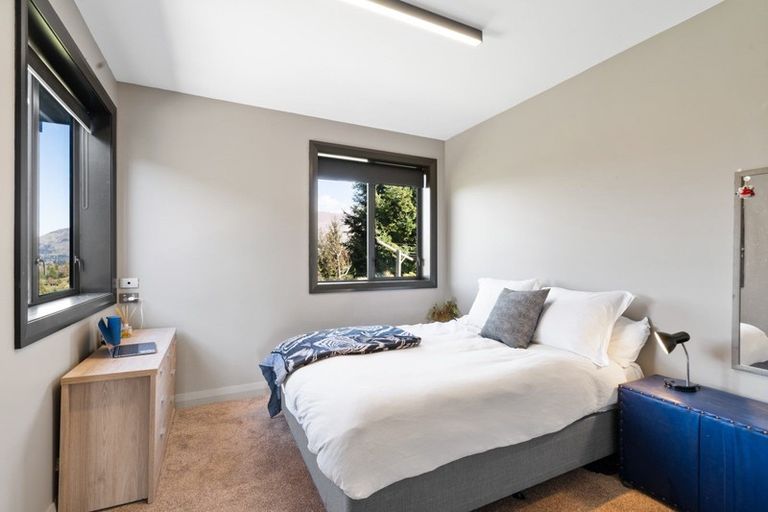 Photo of property in 7 Glenaray Crescent, Wanaka, 9305