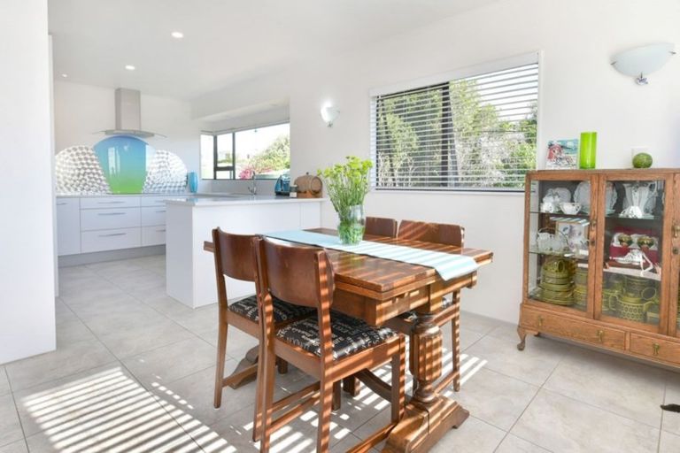 Photo of property in 1026 Whangaparaoa Road, Tindalls Beach, Whangaparaoa, 0930