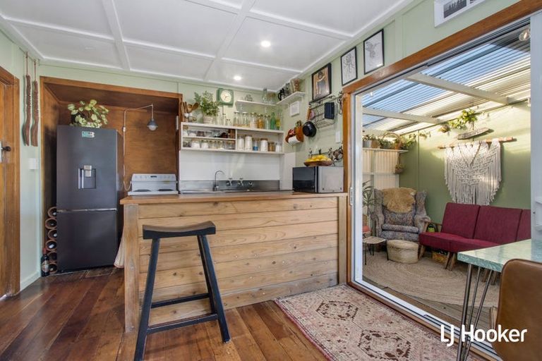 Photo of property in 12 Marine Avenue, Waihi Beach, 3611