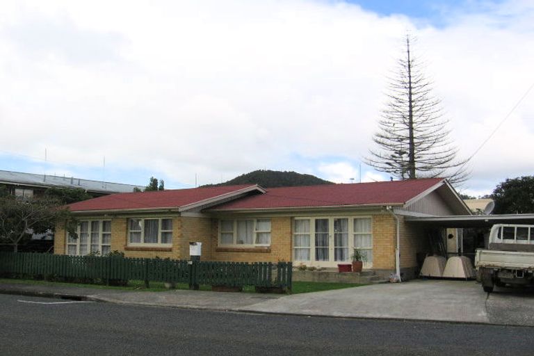 Photo of property in 14a Cross Street, Regent, Whangarei, 0112