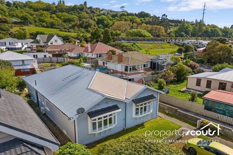 Photo of property in 240 South Road, Caversham, Dunedin, 9012