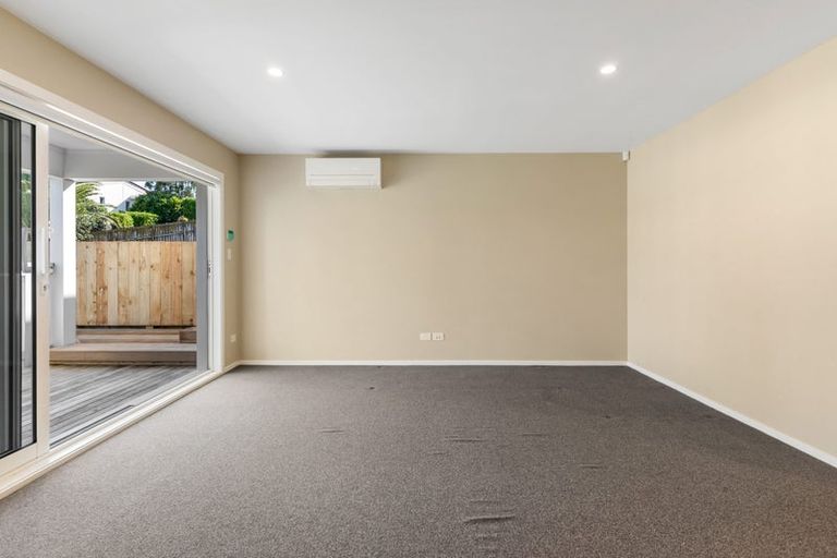 Photo of property in 229b Sunset Road, Sunnynook, Auckland, 0632