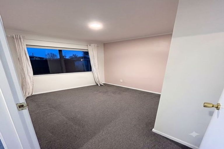 Photo of property in 27a Willoughby Avenue, Howick, Auckland, 2014