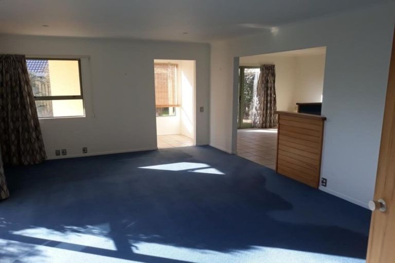 Photo of property in 59 Laing Crescent, Heathcote Valley, Christchurch, 8022