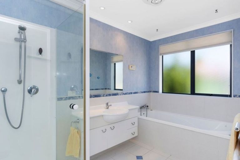 Photo of property in 54 Gravatt Road, Papamoa Beach, Papamoa, 3118