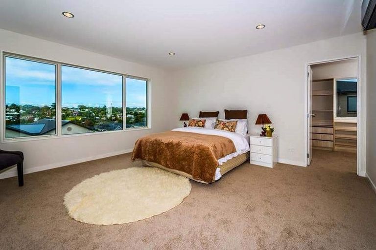 Photo of property in 15 Westerley Place, Long Bay, Auckland, 0630