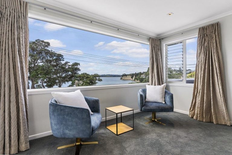 Photo of property in 20 Marine Parade, Mellons Bay, Auckland, 2014