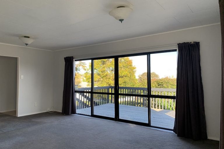Photo of property in 78 West Harbour Drive, West Harbour, Auckland, 0618