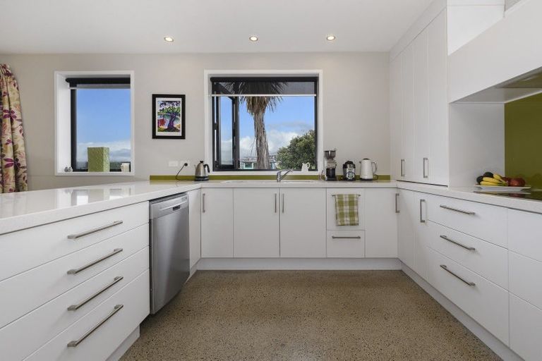 Photo of property in 14 Vantage Place, Omokoroa, 3114