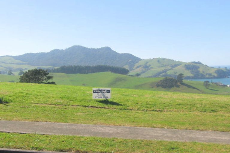 Photo of property in 152 Centennial Drive, Whitianga, 3510