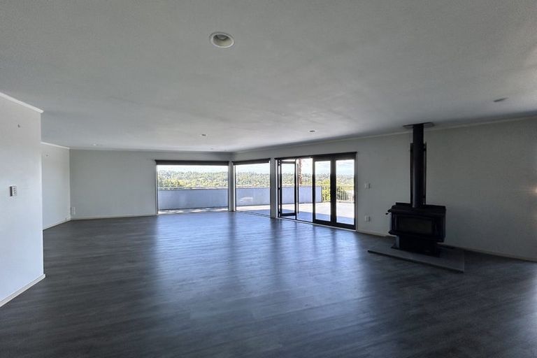 Photo of property in 32 Christian Road, Swanson, Auckland, 0614