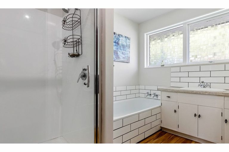 Photo of property in 108d Withells Road, Avonhead, Christchurch, 8042