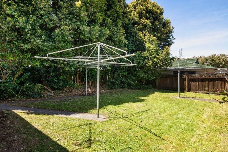 Photo of property in 2/99 Panama Road, Mount Wellington, Auckland, 1062