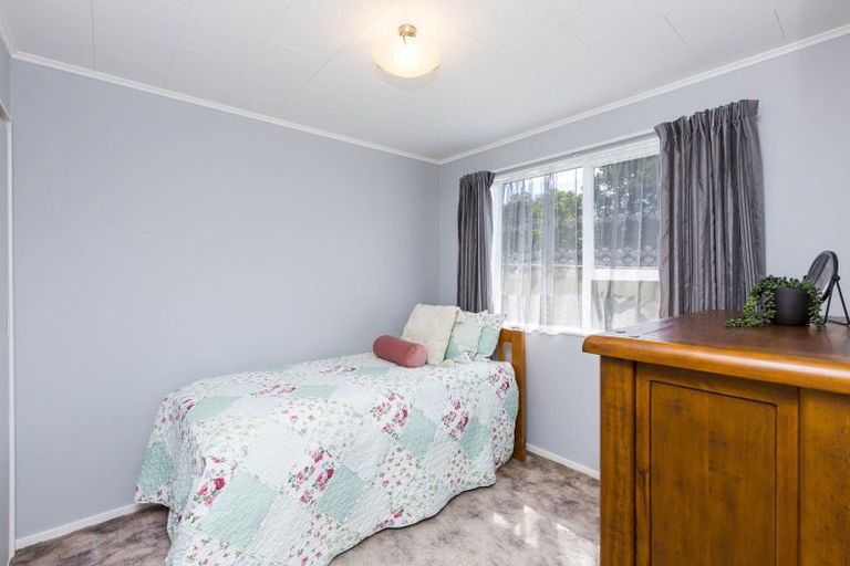 Photo of property in 8a Cederholm Grove, Brown Owl, Upper Hutt, 5018