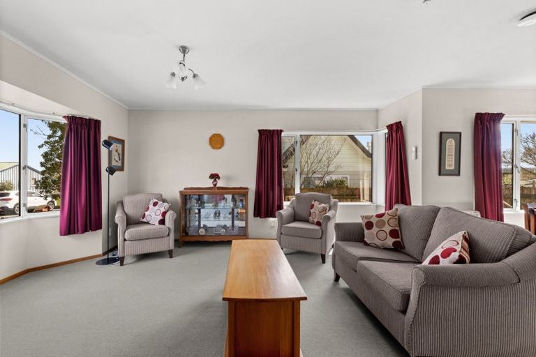 Photo of property in 12 Bennelong Place, Havelock North, 4130