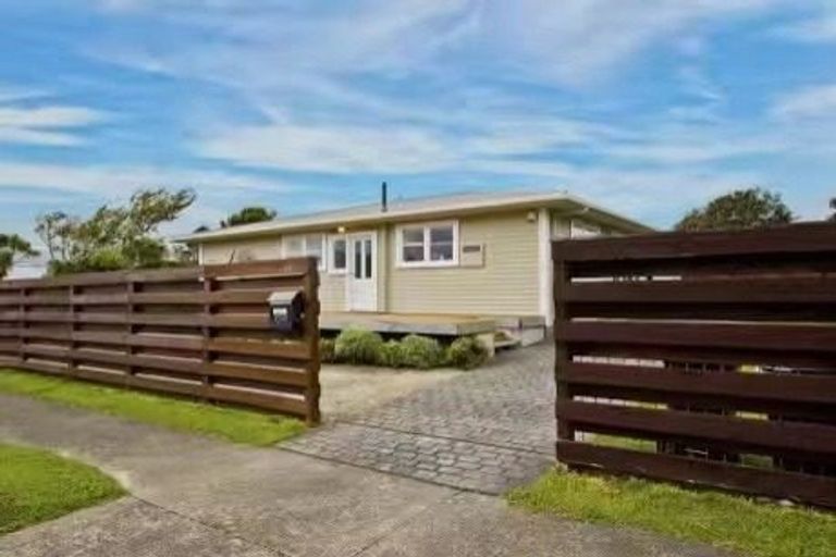 Photo of property in 310 Maungaraki Road, Maungaraki, Lower Hutt, 5010