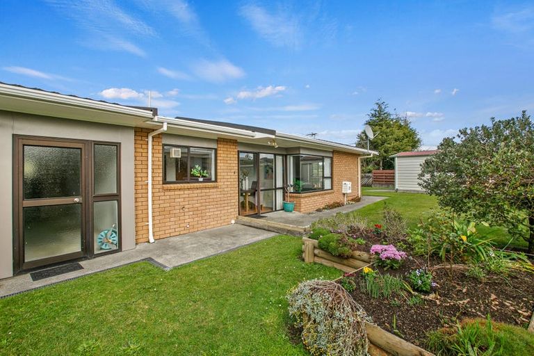 Photo of property in 2/38 Waimea Street, Westown, New Plymouth, 4310