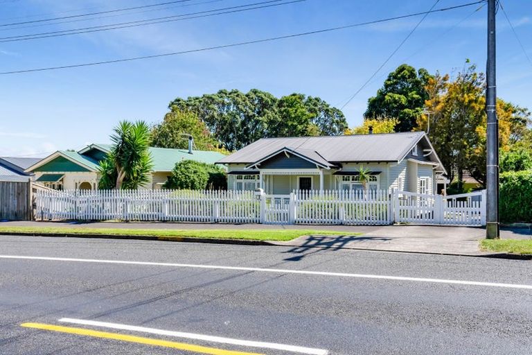 Photo of property in 192 Tukapa Street, Westown, New Plymouth, 4310