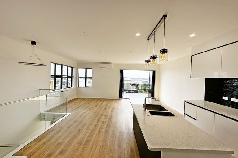 Photo of property in 84 Joseph Street, Flat Bush, Auckland, 2019