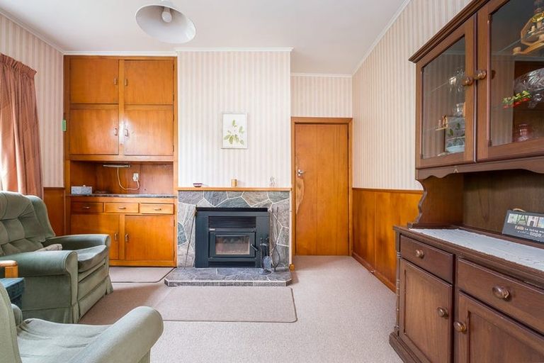 Photo of property in 65 Martin Avenue, Beckenham, Christchurch, 8023