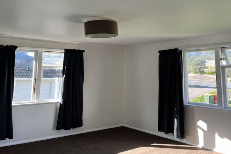 Photo of property in 47 Dimock Street, Titahi Bay, Porirua, 5022