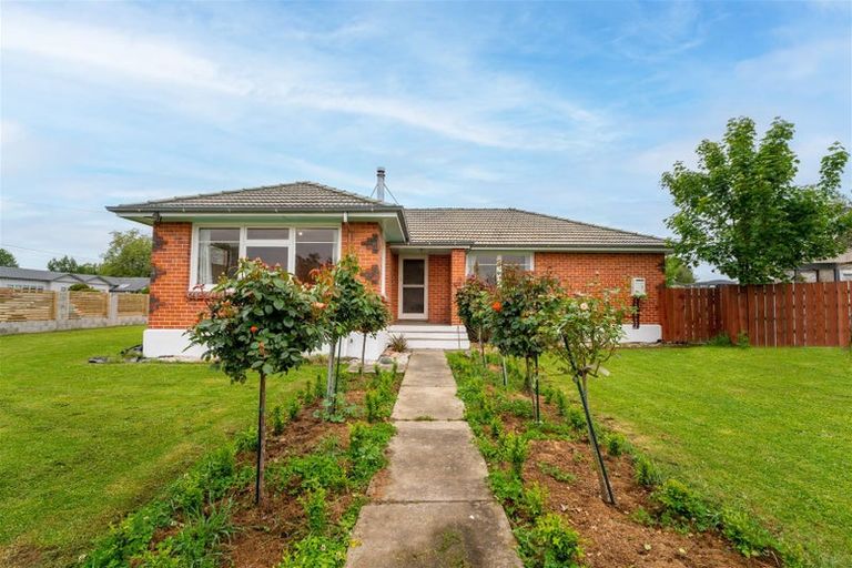 Photo of property in 1 Campbell Street, Geraldine, 7930