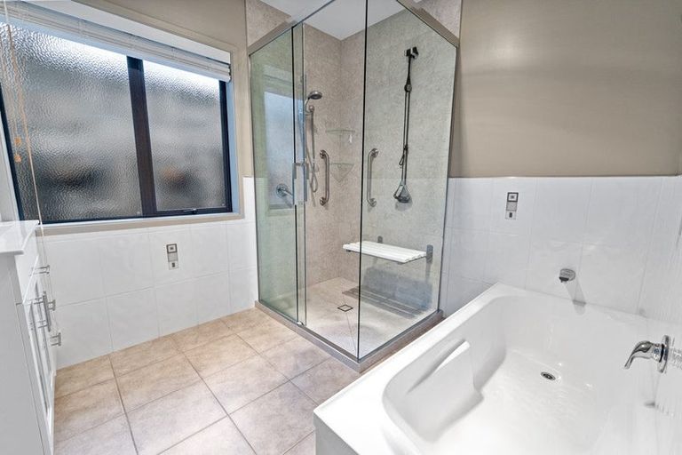 Photo of property in 19 Hallmark Rise, Bethlehem, Tauranga, 3110