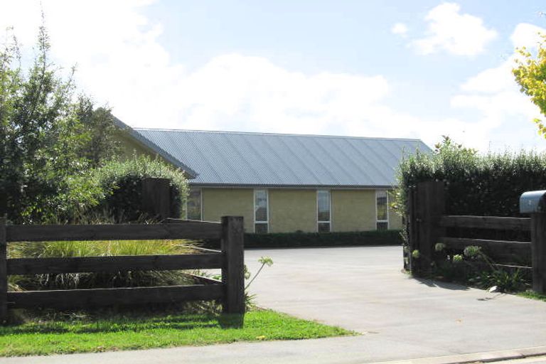 Photo of property in 8 Highland Brae, Prebbleton, 7604