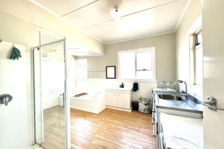 Photo of property in 204 Ikanui Road, Frimley, Hastings, 4120