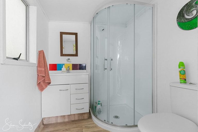 Photo of property in 429 Heatley Road, Whakapirau, Maungaturoto, 0583