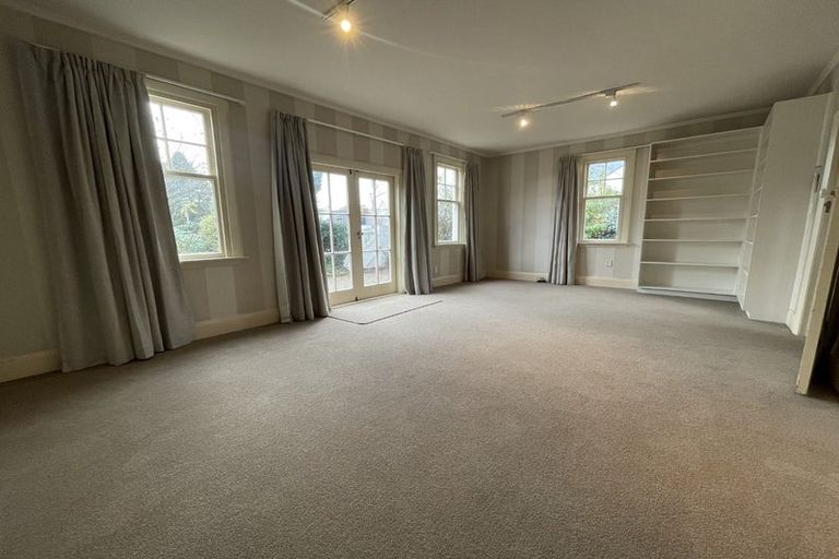 Photo of property in 30a Saint Albans Street, Bradford, Dunedin, 9011