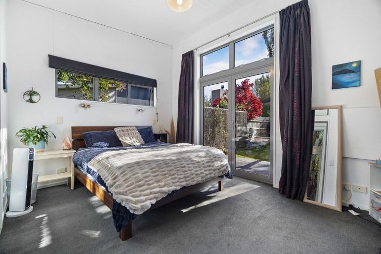 Photo of property in 32 Sylvan Street, Lake Hayes, Queenstown, 9304