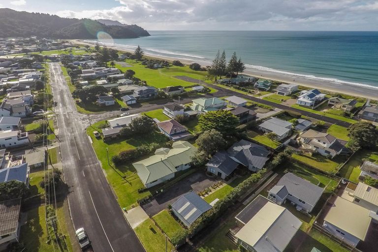 Photo of property in 31 Dillon Street, Waihi Beach, 3611