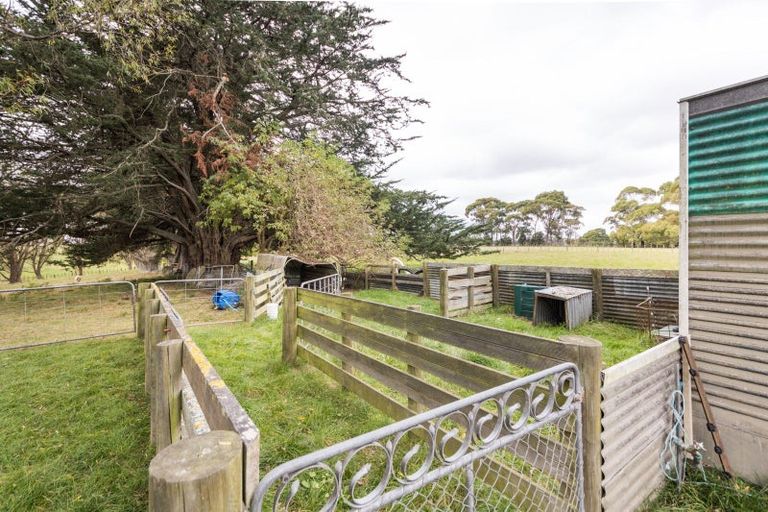 Photo of property in 660b Roberts Line, Kelvin Grove, Palmerston North, 4470