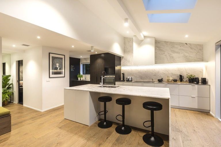 Photo of property in 293 Cannon Hill Crescent, Mount Pleasant, Christchurch, 8081