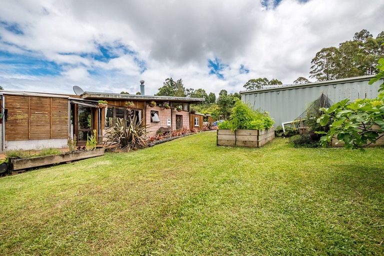 Photo of property in 121b Waimate North Road, Kerikeri, 0293
