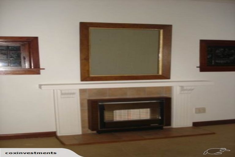 Photo of property in 44 Queens Drive, Lyall Bay, Wellington, 6022