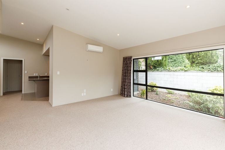 Photo of property in 116a Roy Street, Palmerston North, 4410