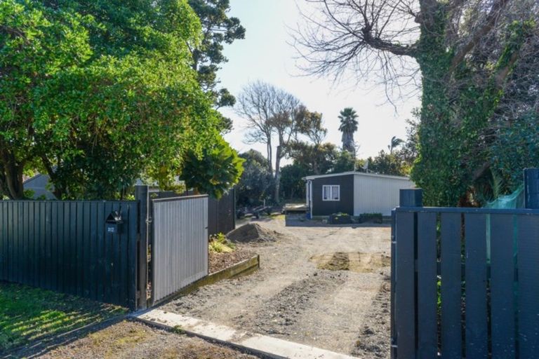 Photo of property in 317 Clifton Road, Te Awanga, 4102