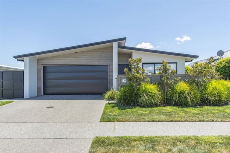 Photo of property in 6 Franks Way, Papamoa Beach, Papamoa, 3118