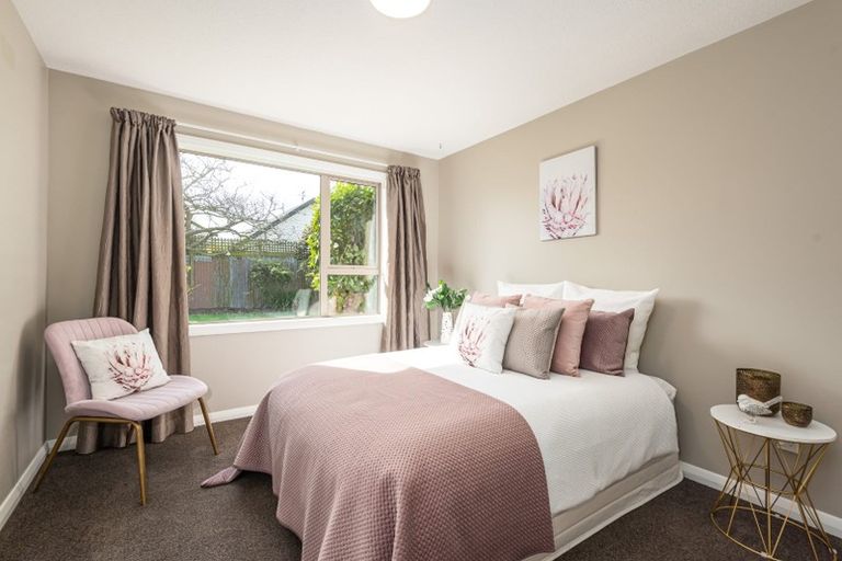 Photo of property in 9 Hurst Place, Parklands, Christchurch, 8083