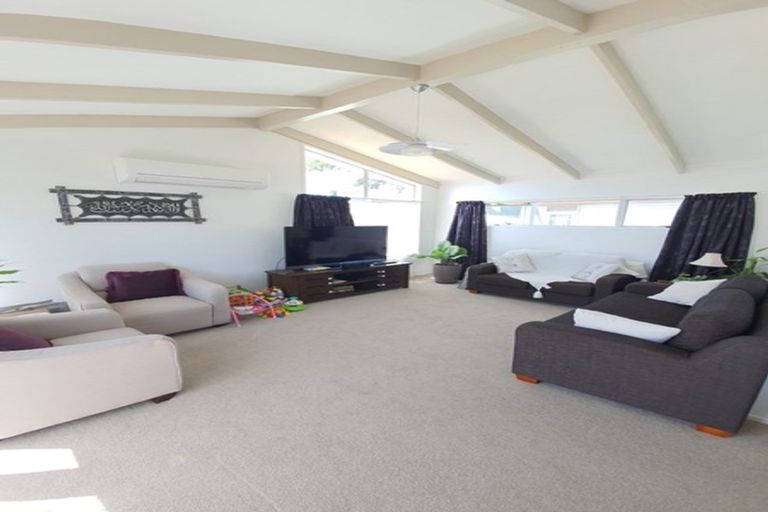 Photo of property in 20 Burbank Avenue, Manurewa, Auckland, 2102