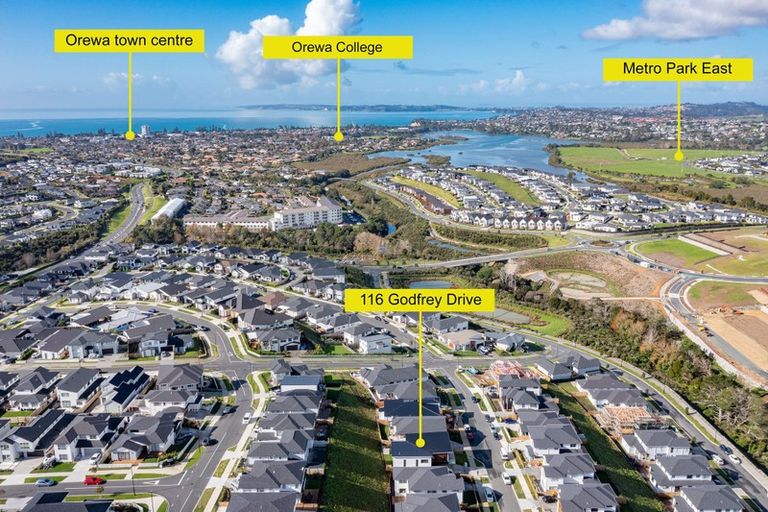 Photo of property in 116 Godfrey Drive, Orewa, 0931