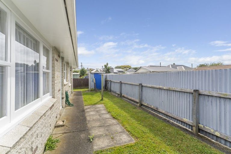 Photo of property in 3 Alice Place, Levin, 5510